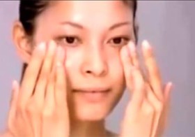 Японский массаж лица – как выглядеть на 10 лет моложе?
